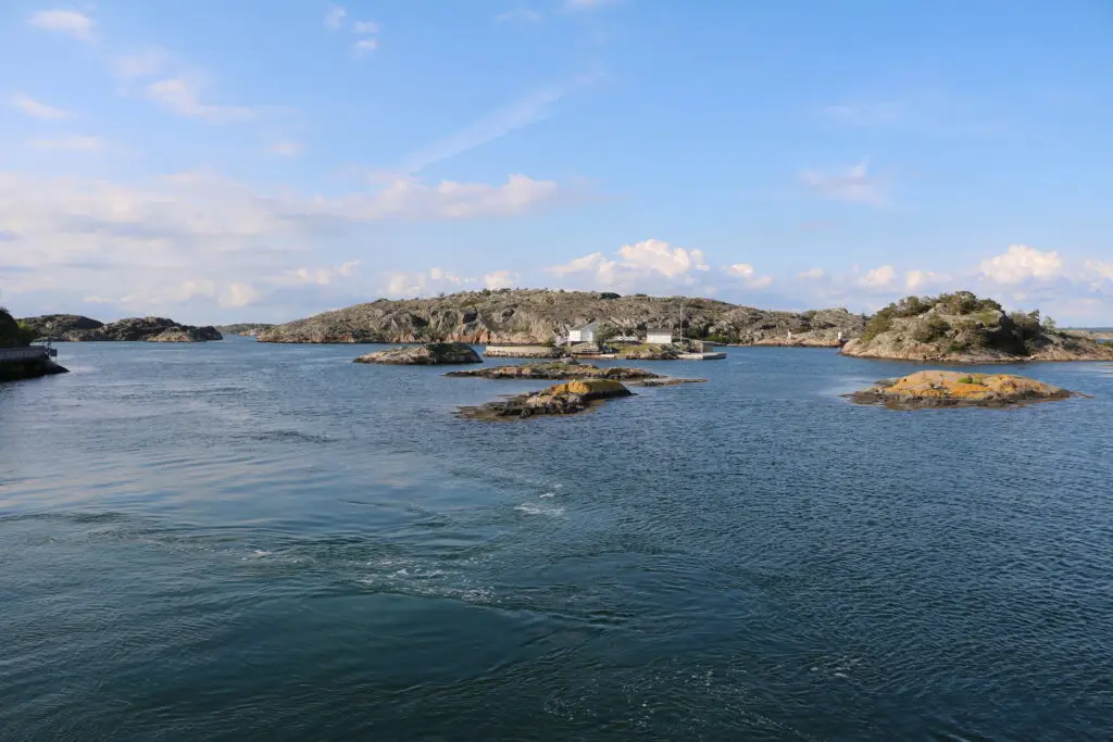 Serene view of Styrsö Island in Gothenburg, Sweden, showcasing the rugged coastline and traditional Scandinavian architecture